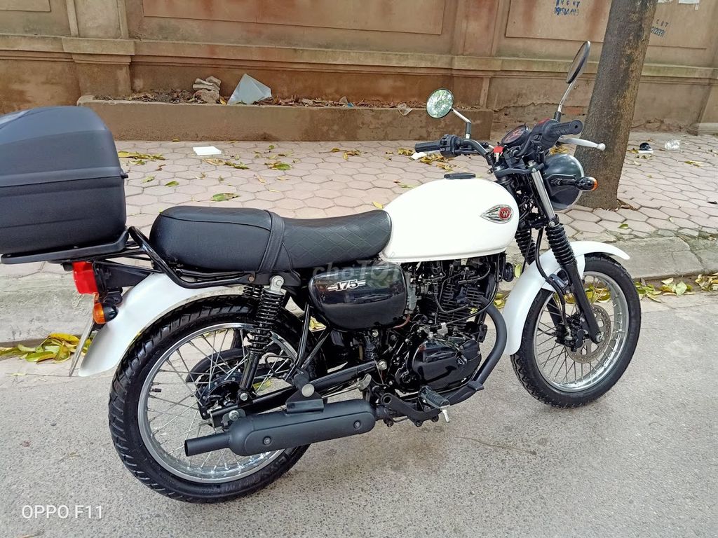 KWASAKI W175 TRẮNG ĐEN CHÍNH CHỦ. Mua bán Xe máy tại Quận Nam Từ Liêm Hà Nội được đăng bởi MAI HÒA hình 4