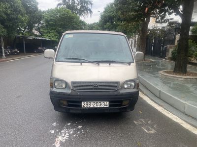 Toyota Hiace 2002 - 30000 km. Mua bán Ô tô tại Quận Hoàng Mai Hà Nội được đăng bởi Nghiêm Trường