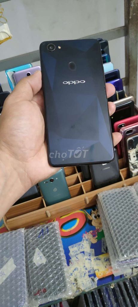 Oppo F7, ram 4gb, 64gb, vân tay. Mua bán Điện thoại tại Quận Gò Vấp Tp Hồ Chí Minh được đăng bởi A LONG   nhận thanh toán THẺ TÍN DỤNG hình 2