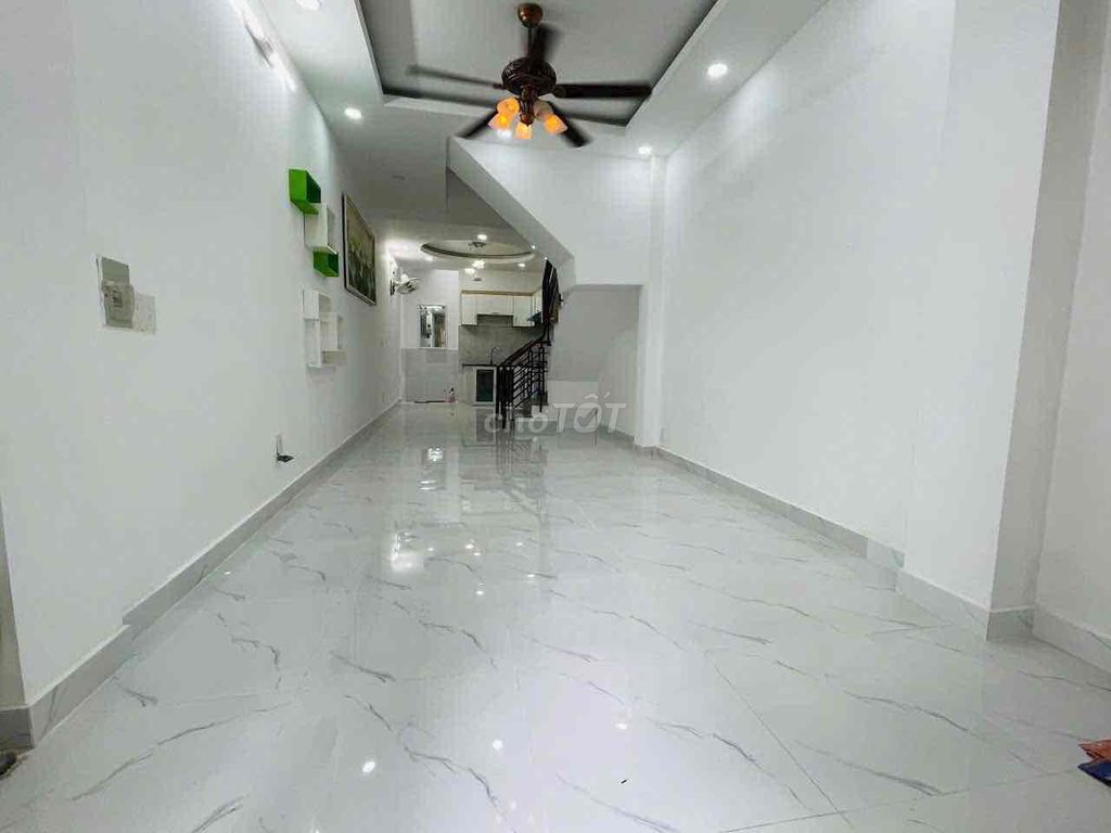 Аренда · 4 комн. · 45 м² · Huyện Nhà Bè, ул. Đường Huỳnh Thị Đồng