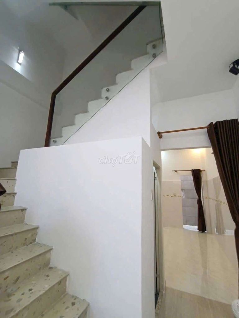 4 X 19M NHÀ MẶT TIỀN ĐƯỜNG KINH DOANH