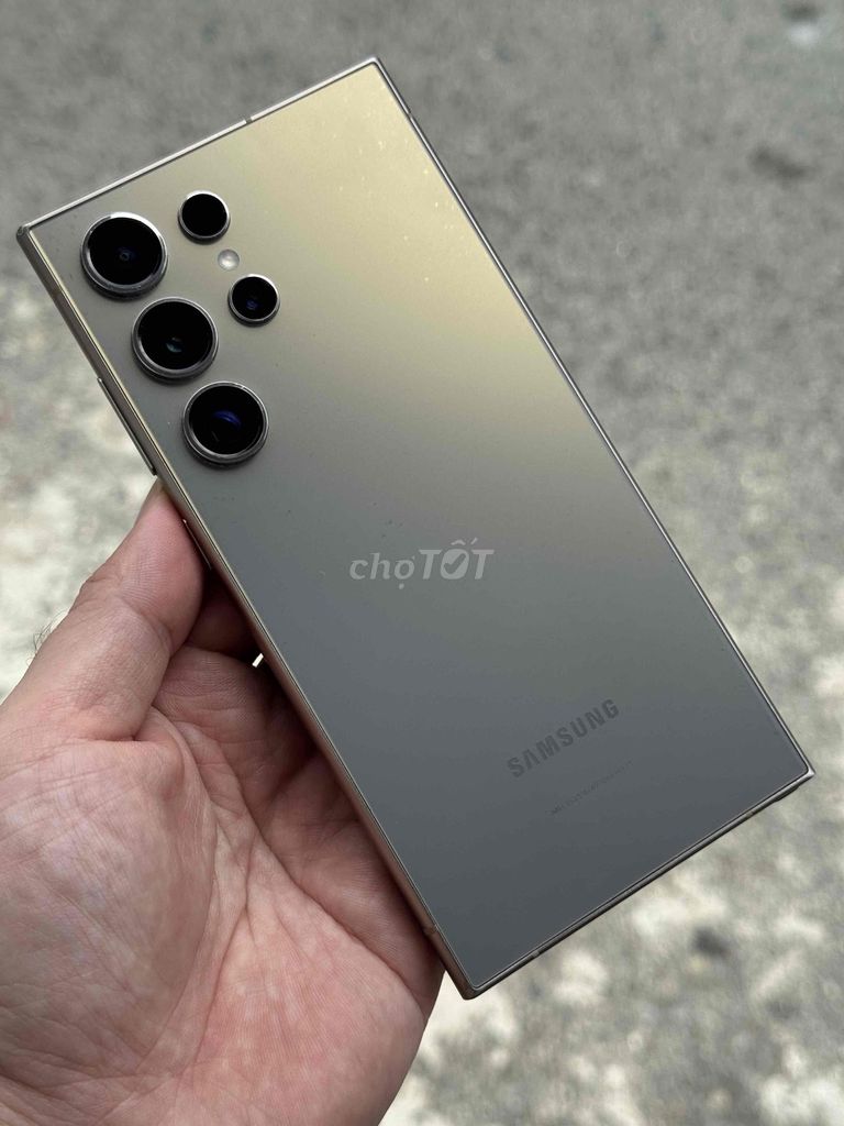 Samsung Galaxy S24 Ultra chính hãng 98%. Mua bán Điện thoại tại Quận Ninh Kiều Cần Thơ được đăng bởi Chicky hình 1