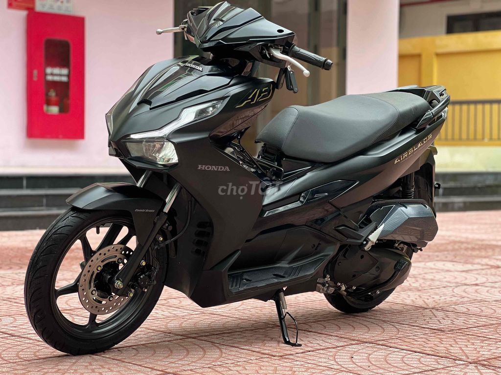 Продажа Airblade 4 клапана 2024 с полным пакетом документов для переоформления и новым номером