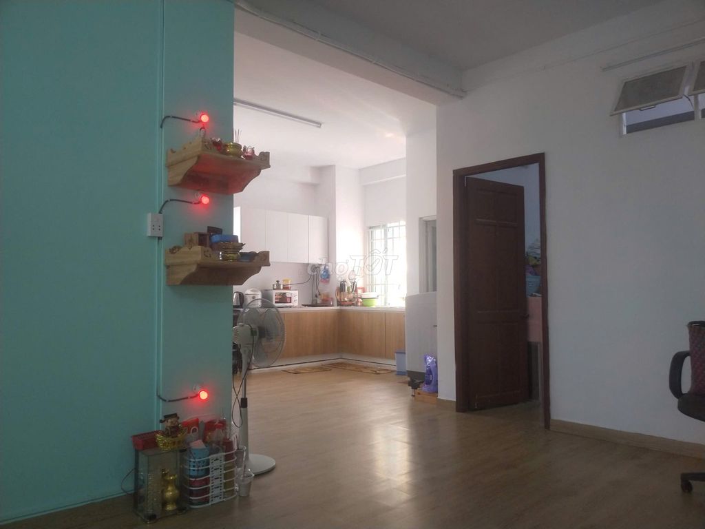 ПРОДАМ ТРЕХПРОВОДНУЮ УГЛОВУЮ КВАРТИРУ Q8 — 87М² - ШР