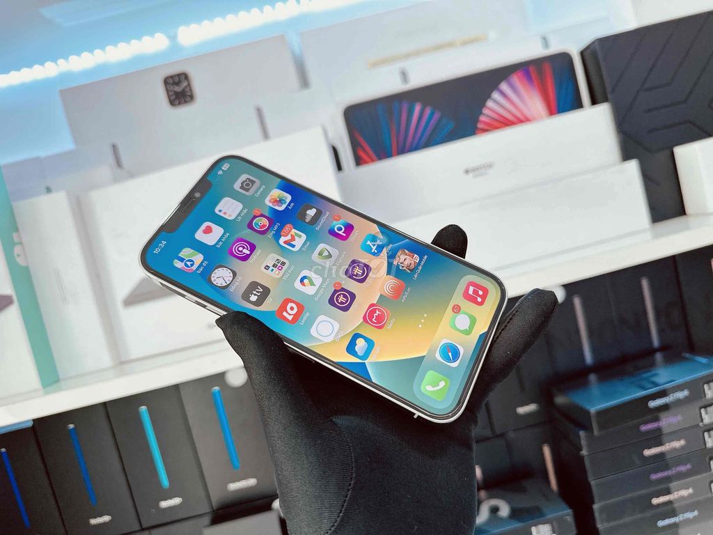 iPhone 12 Pro Max 128G Silver quốc tế có trả góp. Mua bán Điện thoại tại Quận Hải Châu Đà Nẵng được đăng bởi TUẤN LUXURY MOBILE ĐÀ NẴNG hình 1