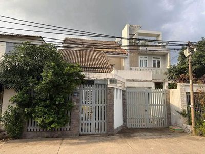 Biệt thự 240 m² · 5 PN · Đường Thạnh Lộc 15