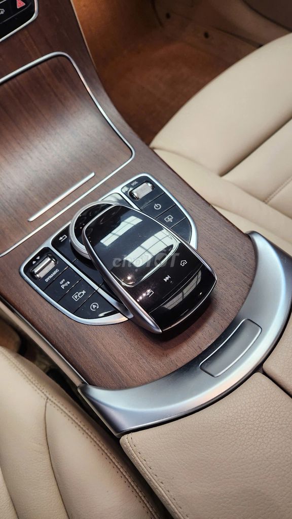 C200 Exclusive 2019  - 36.000miles Zin mới. Mua bán Ô tô tại Quận 7 Tp Hồ Chí Minh được đăng bởi tuấn anh hình 10