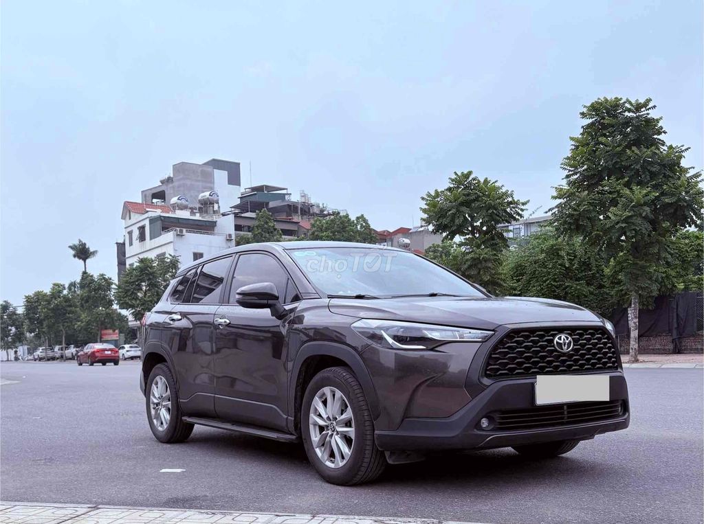 Toyota Corolla Cross 1.8G 2021 Кофейный. На гарантии