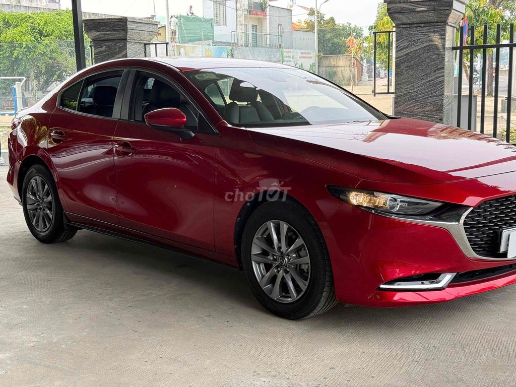 Mazda 3 Luxury 2022