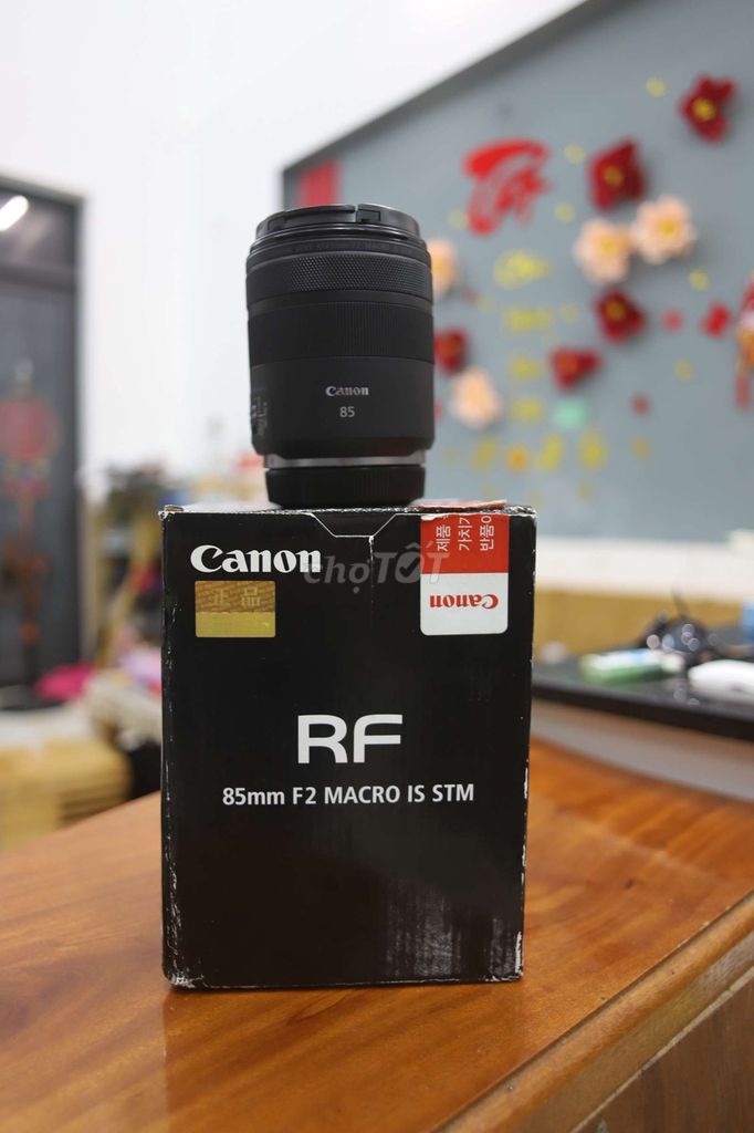 Ống kính Canon RF 85mm F2. Mua bán Máy ảnh, Máy quay tại Thành phố Nha Trang Khánh Hòa được đăng bởi Vũ Lê Quang hình 1