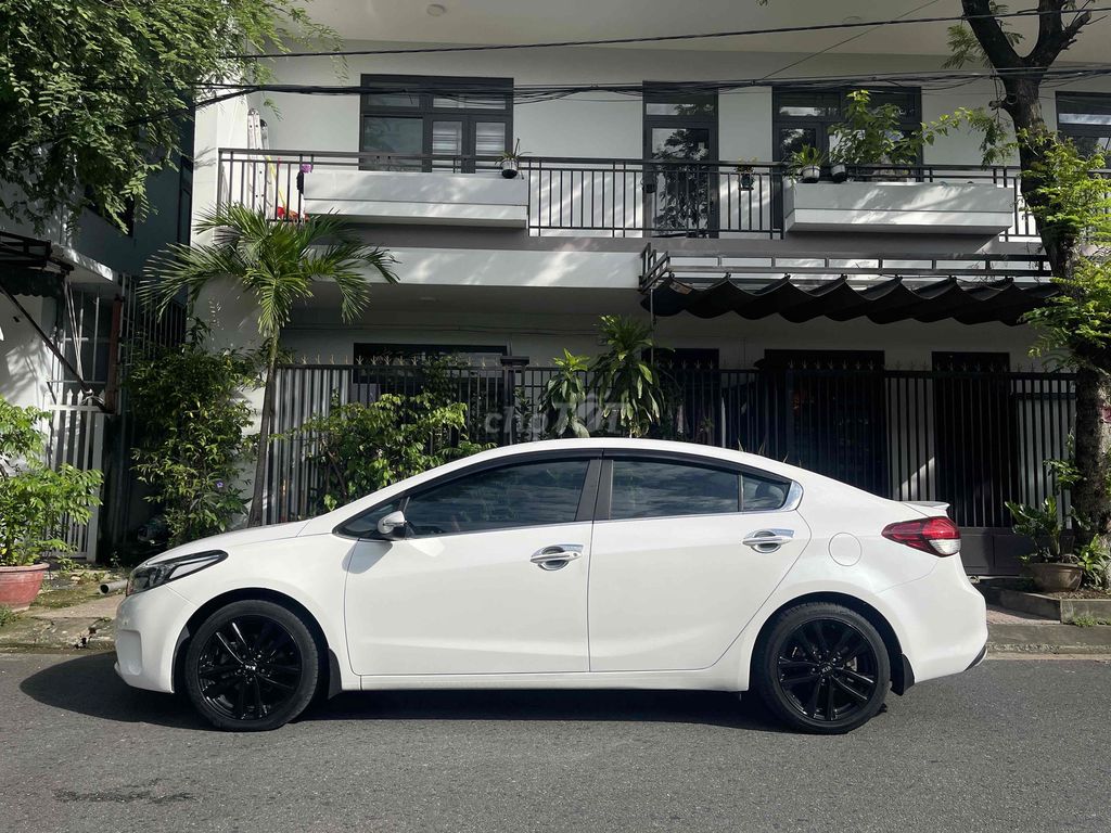 Kia Cerato 2016 1.6 AT bản full. Mua bán Ô tô tại Quận Thanh Khê Đà Nẵng được đăng bởi Hoang Hieu Hung  hình 4