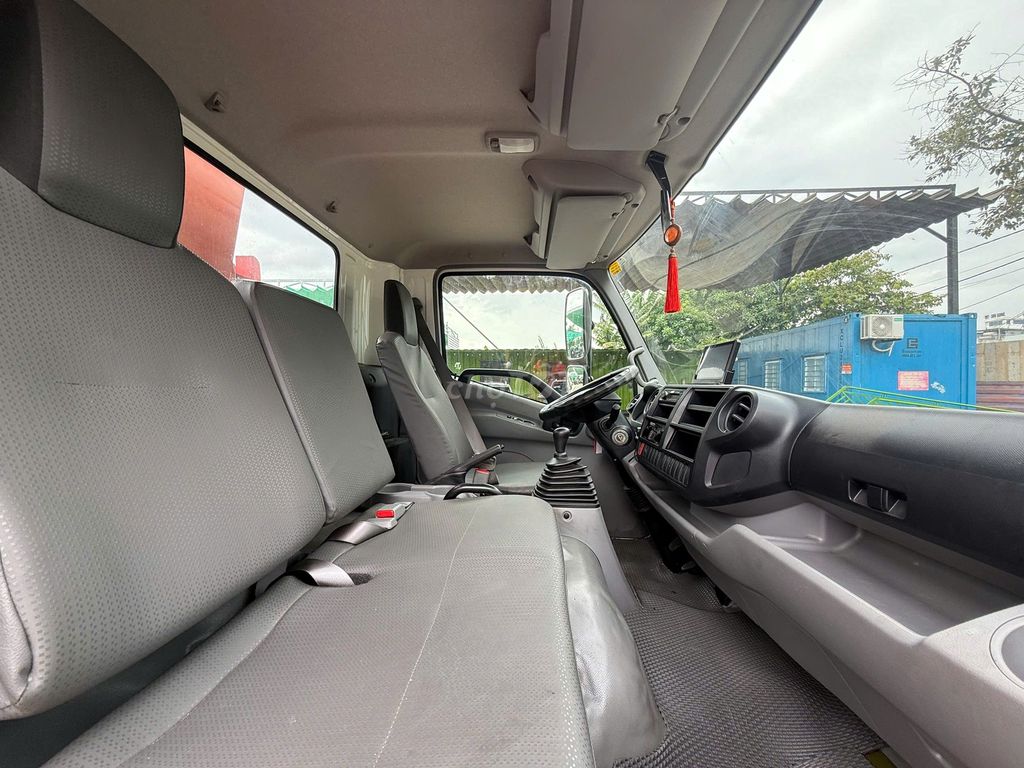 HINO 5 Tấn Gắn Cẩu Unic Nhật Bản 3 Tấn Thùng 5 Mét. Mua bán Xe tải, xe ben tại Quận 12 Tp Hồ Chí Minh được đăng bởi XE TẢI LƯỚT MIỀN NAM  hình 3