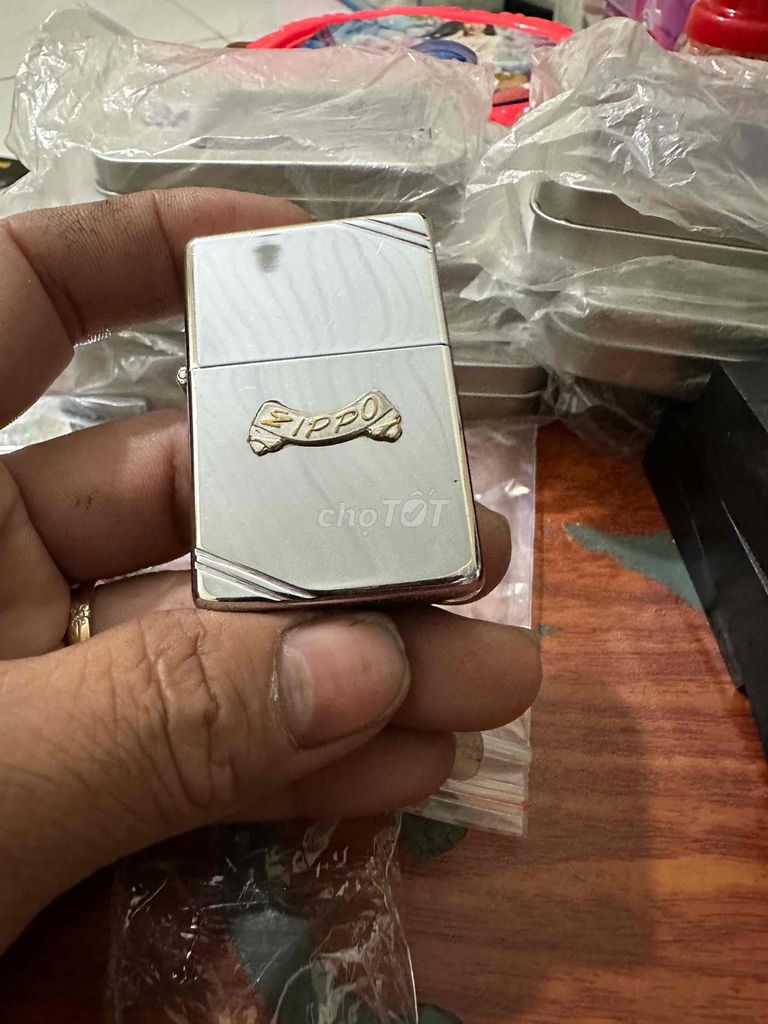 zippo zippo chuẩn