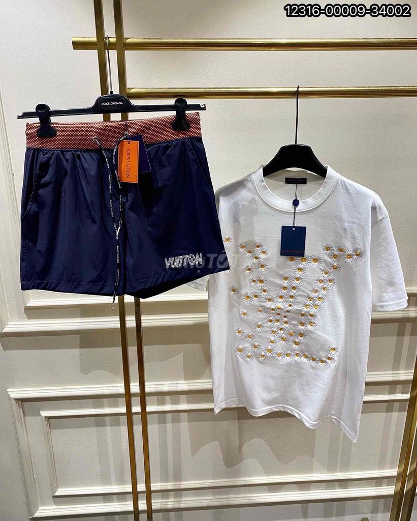 bộ Louisvutton bản cotton dệt mịn thêu. Mua bán Quần áo tại Huyện Mê Linh Hà Nội được đăng bởi ptrantvp hình 1