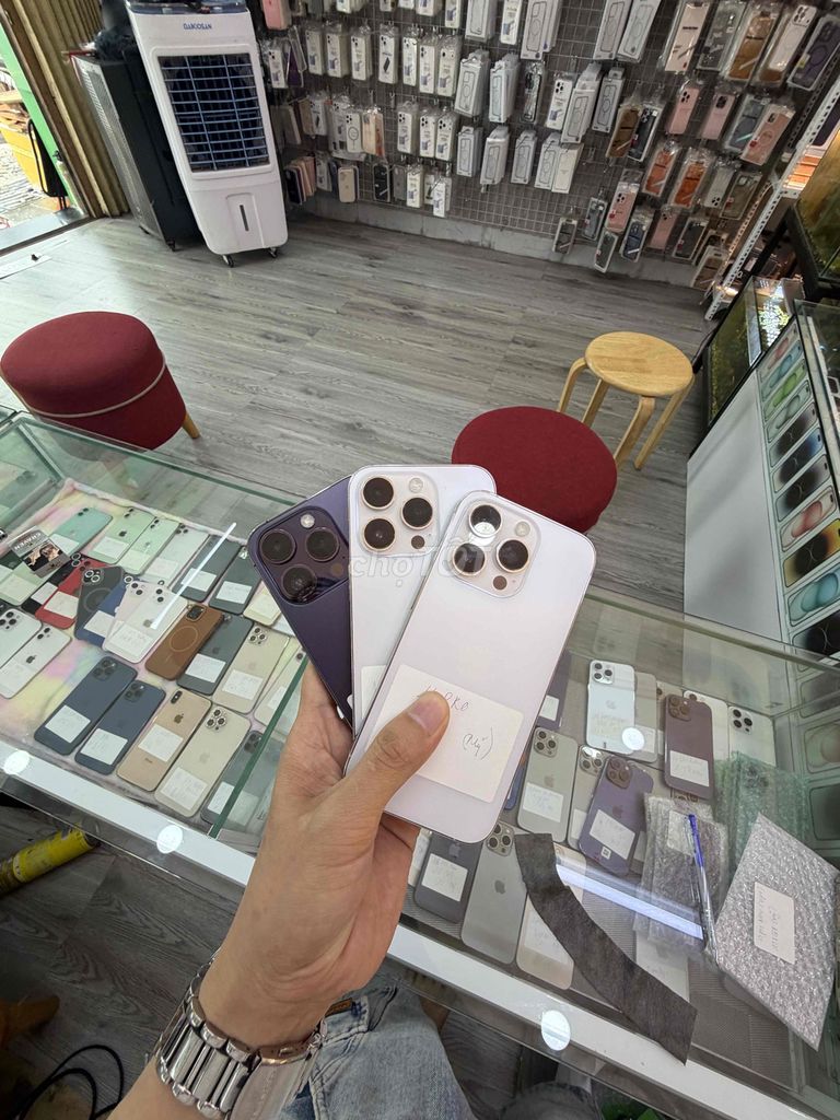 Apple iPhone 14 Pro 256gb Nhiều màu zinn full. Mua bán Điện thoại tại Quận Hải Châu Đà Nẵng được đăng bởi Hoàng Táo 273 Nguyễn Hoàng Đà Nẵng hình 1