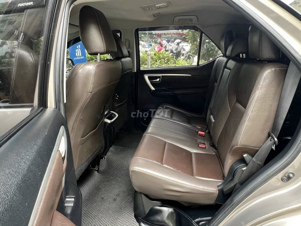 Toyota Fortuner 2.4G dầu tự động 2019 ghi vàng. Mua bán Ô tô tại Quận 12 Tp Hồ Chí Minh được đăng bởi Quang hình 3