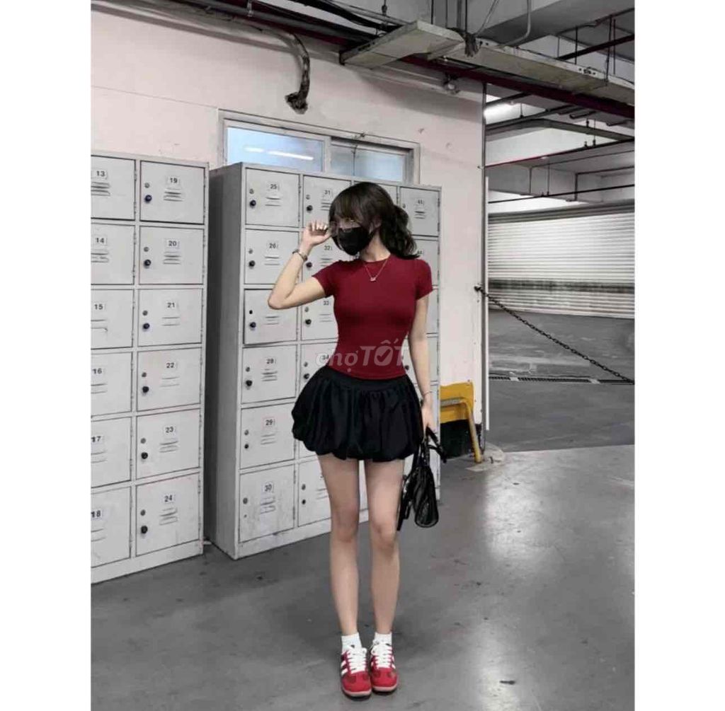 Chân váy nữ Đen mềm mại. Mua bán Quần áo tại Thành phố Vinh Nghệ An được đăng bởi Chan chan hình 1