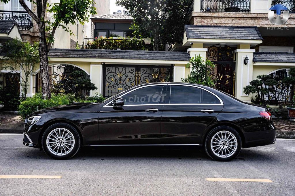 Mercedes-Benz E200 Exclusive 2023 Đen 13000 km. Mua bán Ô tô tại Quận 7 Tp Hồ Chí Minh được đăng bởi PHÁT ĐẠT LUXURY CAR hình 5