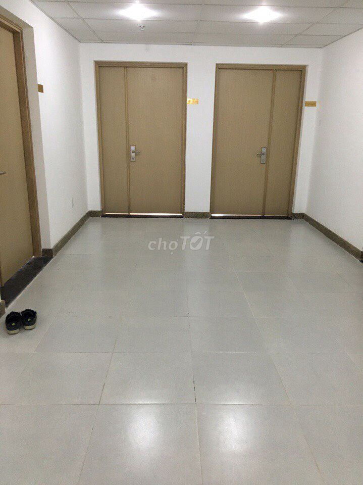 Аренда квартиры в жилом комплексе Бинь Тхой (округ 11) - 78м², 3 спальни