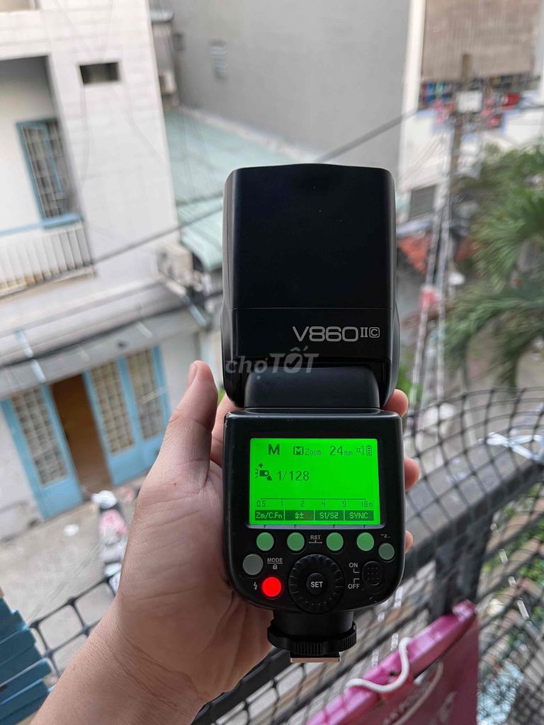Đèn flash Godox V860II Đen. Mua bán Máy ảnh, Máy quay tại Quận Tân Phú Tp Hồ Chí Minh được đăng bởi Trần Đan Trường hình 1