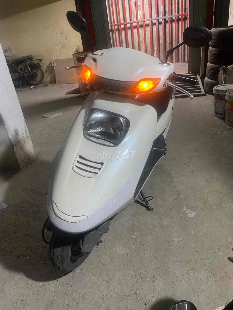 Xe máy Spacy 125 Nhật màu trắng. Mua bán Xe máy tại Quận Tây Hồ Hà Nội được đăng bởi Anh Tuấn Audio Japan hình 3