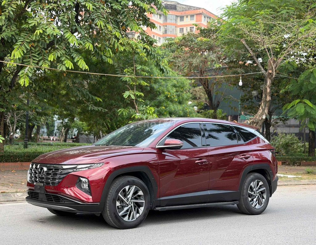 Hyundai Tucson, 5 мест, красная кожа