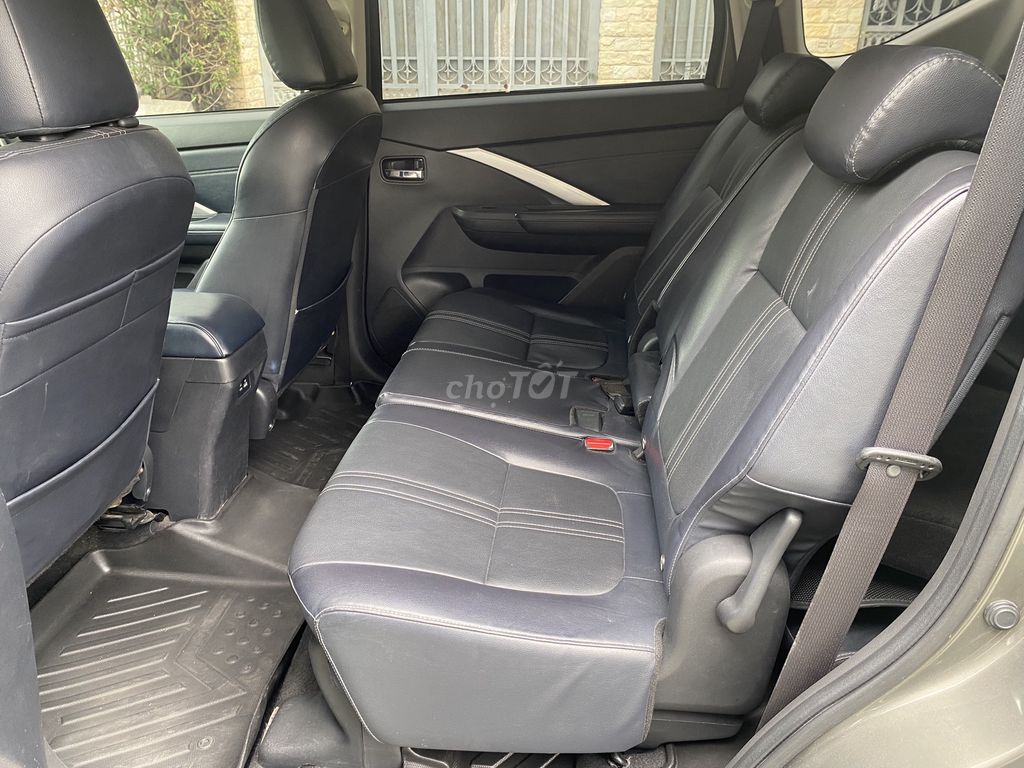 Mitsubishi Xpander Cross 2023 - 850000 km. Mua bán Ô tô tại Quận 7 Tp Hồ Chí Minh được đăng bởi quốc phương hình 6