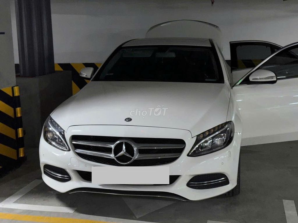 Mercedes Benz C Class 2015 C200 - 73000 km