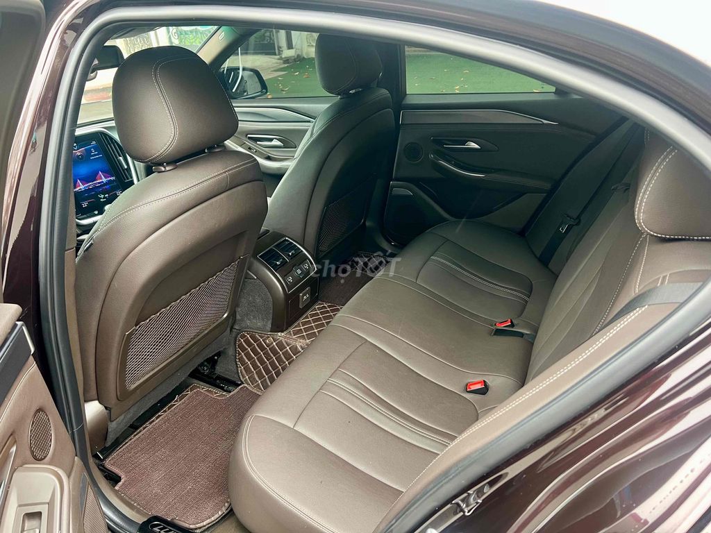 VinFast Lux A Base 2021 6800 km Nâu. Mua bán Ô tô tại Quận Bắc Từ Liêm Hà Nội được đăng bởi Nguyễn Hoàng hình 10