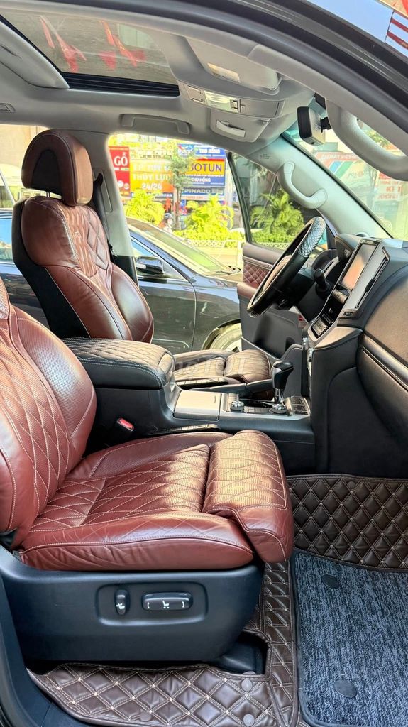 Land Cruiser 4.6V8 4 chỗ siêu VIP, sản xuất 2020.. Mua bán Ô tô tại Quận Bắc Từ Liêm Hà Nội được đăng bởi Mr Hợi  hình 11