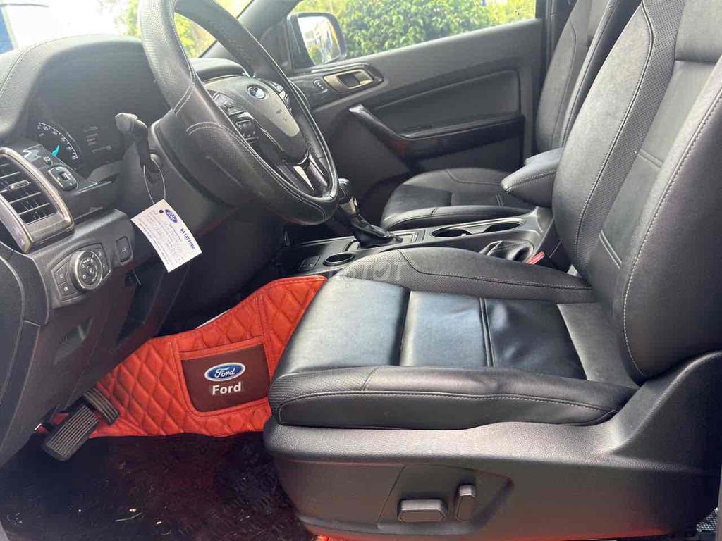 Ford Everest 2021 Titanium 2.0L 4x2 - 29000 km. Mua bán Ô tô tại Quận 7 Tp Hồ Chí Minh được đăng bởi FORD chính hãng HCM  hình 11