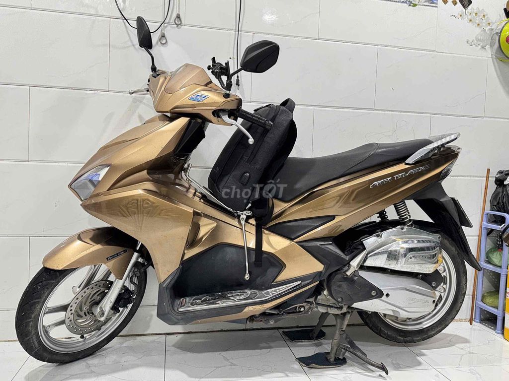 Honda Air Blade 125 Золотистый бронзовый