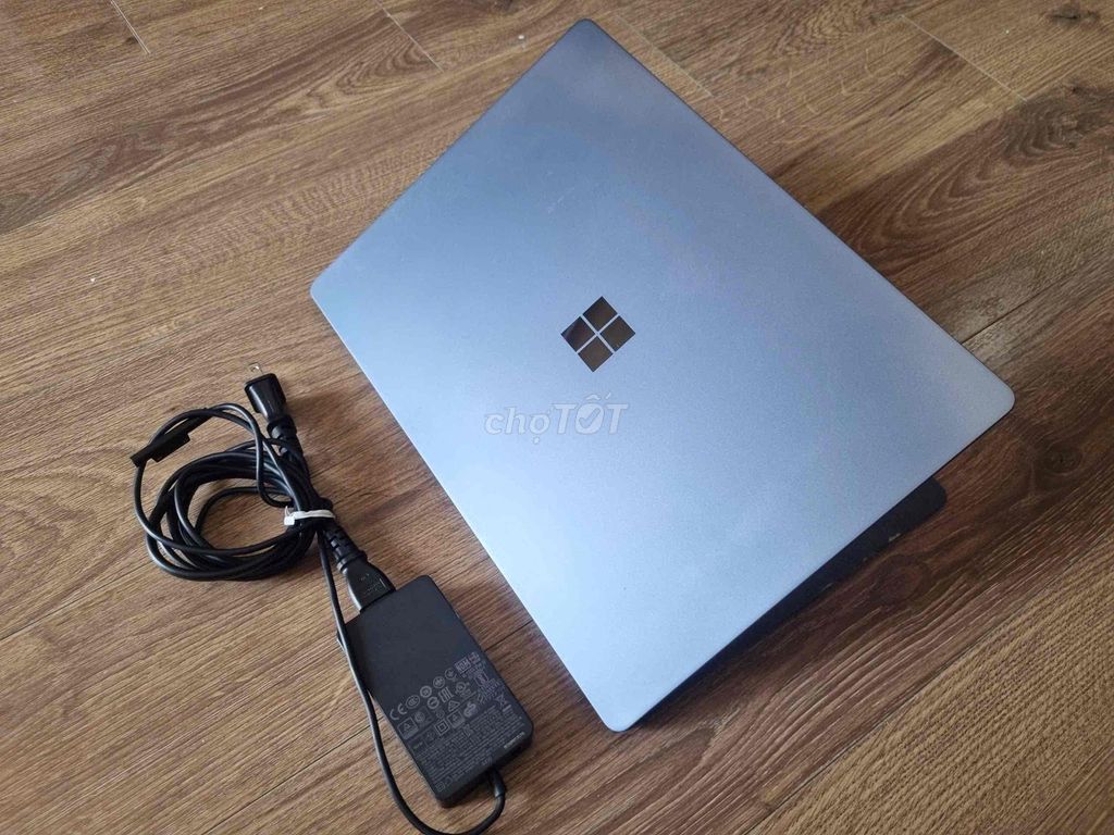 Microsoft Surface Laptop i5-7200U 13.5 inch 8GB/25. Mua bán Laptop tại Quận Nam Từ Liêm Hà Nội được đăng bởi HoangHaTrang hình 1