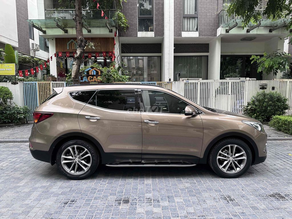 Hyundai Santa Fe 2018 2.4 AT 2WD - 92000 km. Mua bán Ô tô tại Quận Thanh Xuân Hà Nội được đăng bởi VIỆT NGUYÊN AUTO hình 15