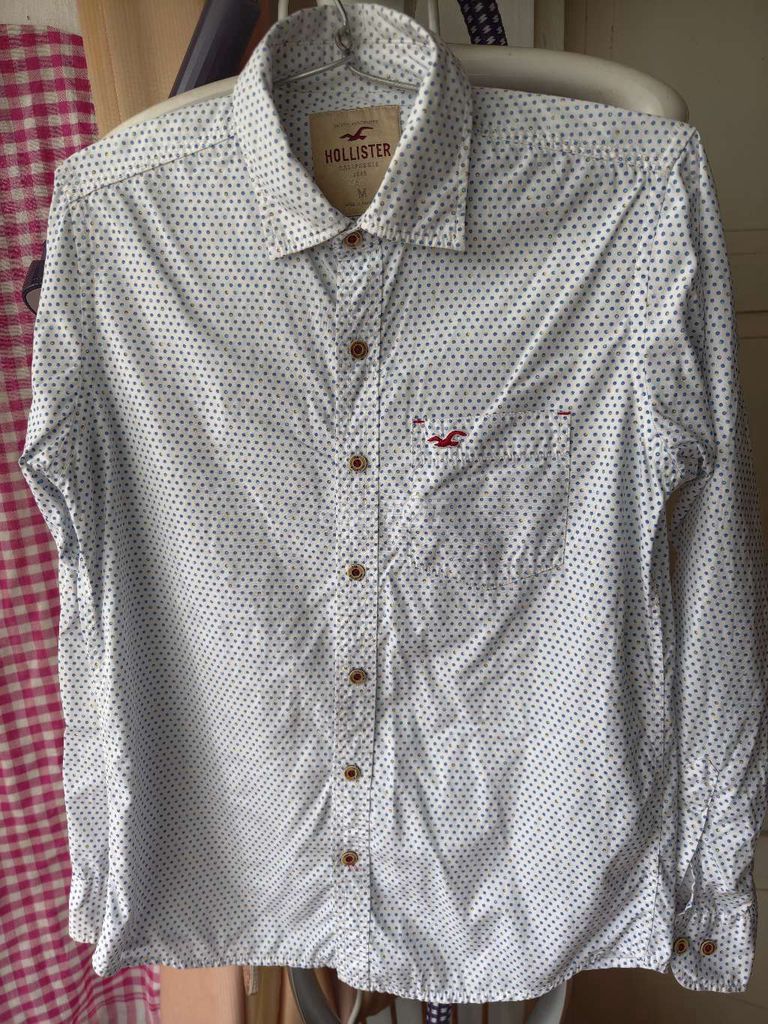 Áo sơ mi HOLLISTER Nam M Trắng chấm bi. Mua bán Quần áo tại Quận Thanh Xuân Hà Nội được đăng bởi Bụi Đời Giải Phóng hình 1