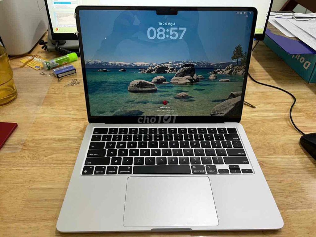 Apple Macbook Air M2 8GB/256GB Bạc. Mua bán Laptop tại Quận 1 Tp Hồ Chí Minh được đăng bởi Lộc Trần hình 1