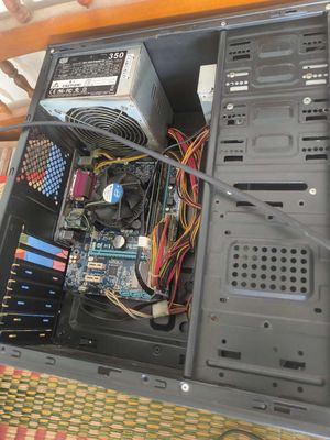 Bán thùng I7 3770 h61 đang dùng. Mua bán Máy tính để bàn tại Thị xã An Nhơn Bình Định được đăng bởi Nguyễn Thuận