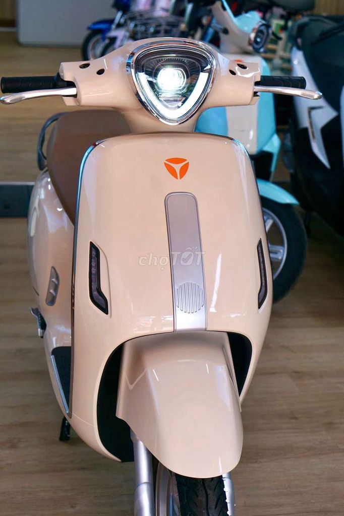 Chốt Yadea Orla P nhận quà tặng giáng sinh. Mua bán Xe điện tại Quận Ninh Kiều Cần Thơ được đăng bởi Xe Điện Yadea Trần Phú CT hình 6