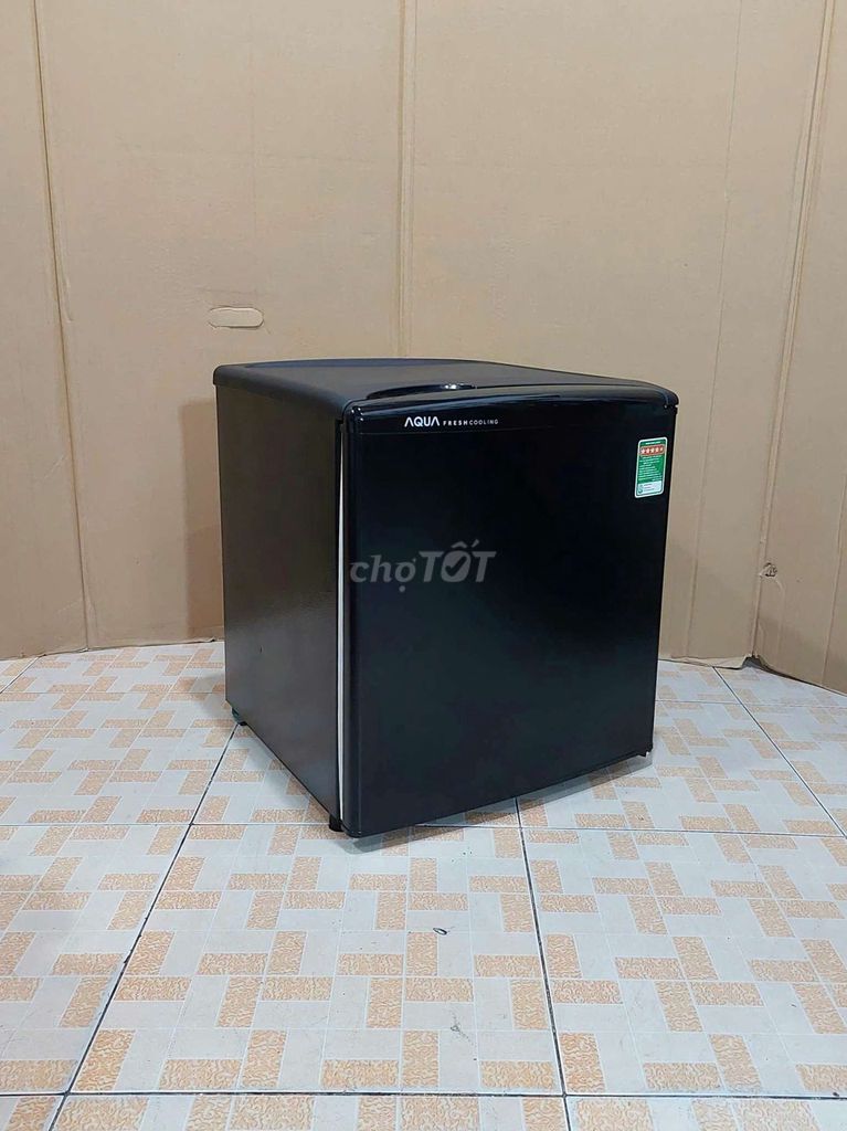 Tủ lạnh Aqua 553H7 1ngăn nhỏ gọn, sử dụng tốt.. Mua bán Tủ lạnh tại Quận Tân Bình Tp Hồ Chí Minh được đăng bởi Phương hình 1