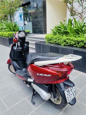 Honda Lead 110 mầu đỏ vành cong , chân chống điện