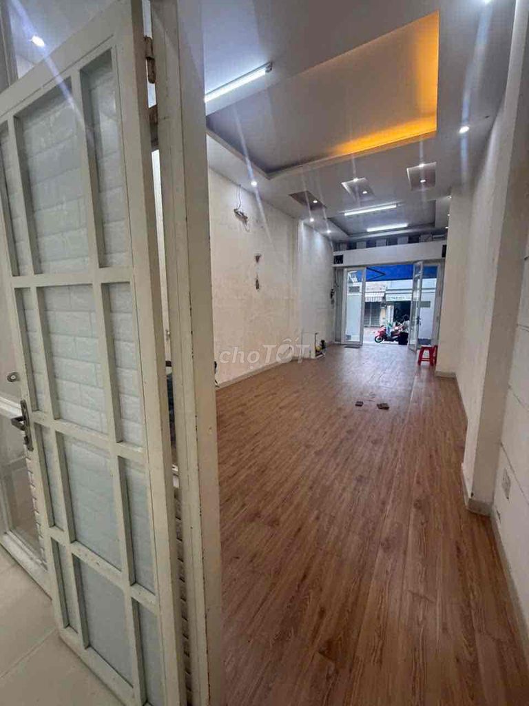 Mặt Bằng Kinh Doanh 4 X 20M Sầm Uất Ngay Chợ -  Phước Long -