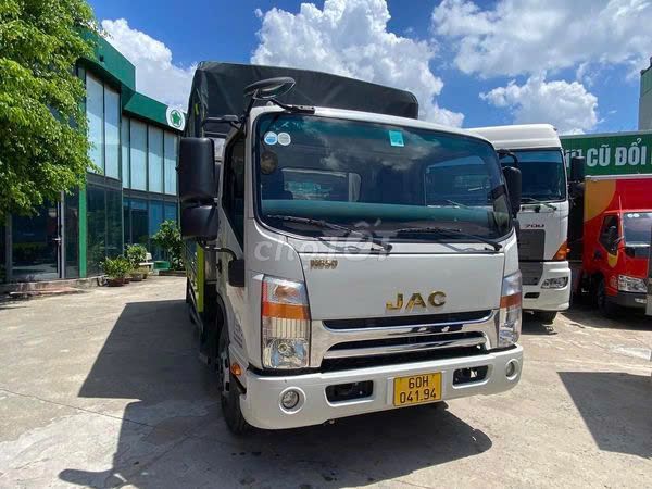 Bán xe tải Jac tải 6T5 đời 2021 thùng bạt dài 5m2.