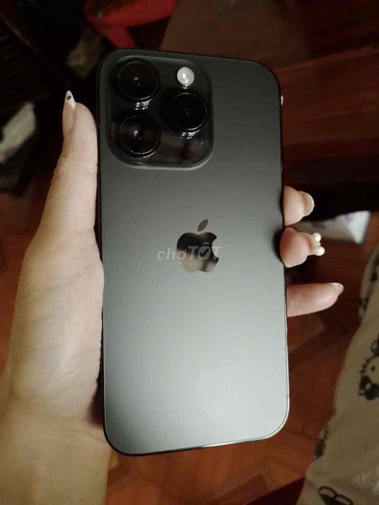 iPhone 14 Pro 256GB Đen Có Khay Sim. Mua bán Điện thoại tại Thành phố Thuận An Bình Dương được đăng bởi Ne rt hình 1