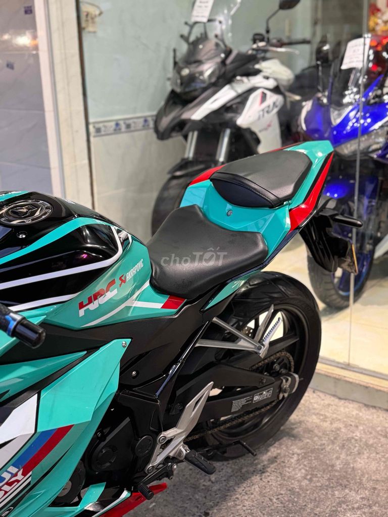 Cần bán Honda CBR150R 2023 Biển 60 9 chủ Xe keng. Mua bán Xe máy tại Quận Bình Tân Tp Hồ Chí Minh được đăng bởi Việt Motor Bình Tân hình 5