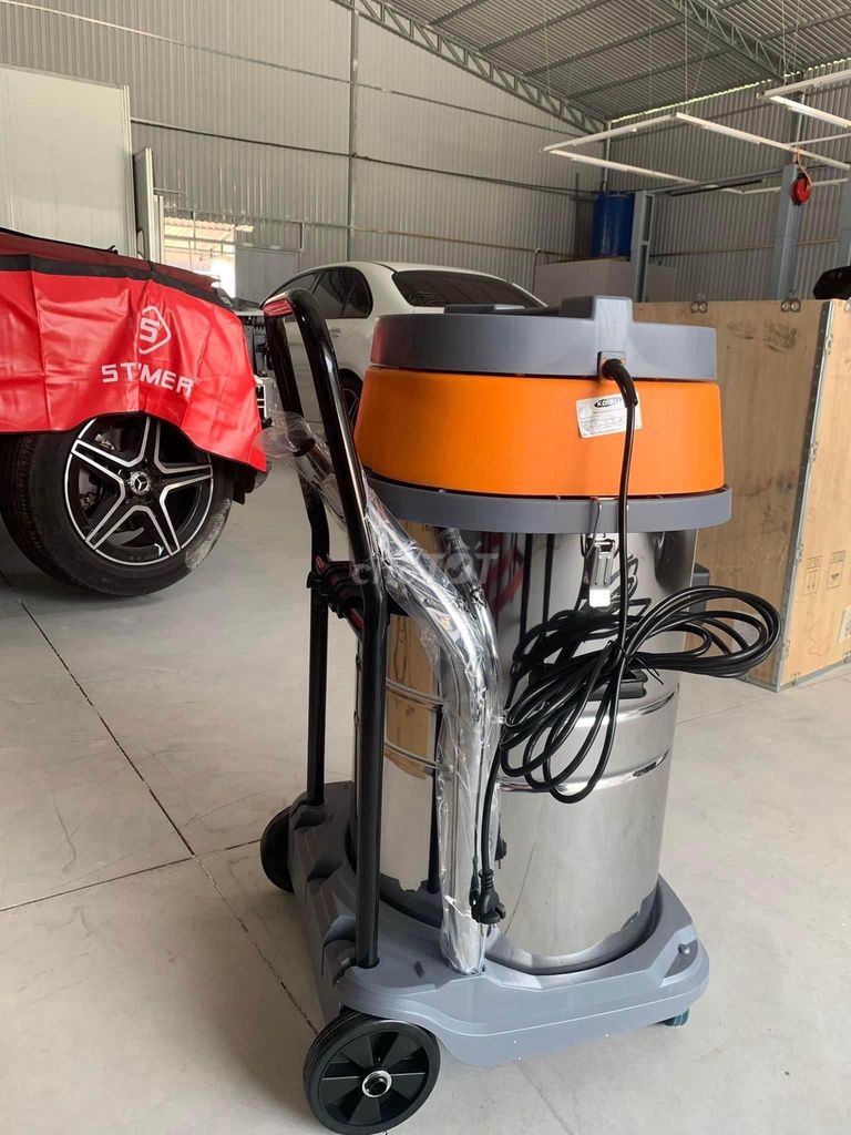 Máy hút bụi khô ướt 70 lít, 2400W