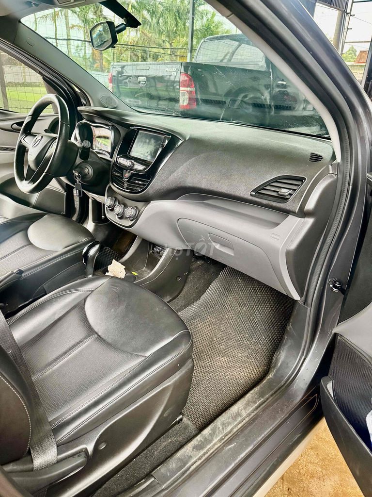 VinFast Fadil 2020 Xám. Mua bán Ô tô tại Thị Xã Buôn Hồ Đắk Lắk được đăng bởi Anh Trung hình 5