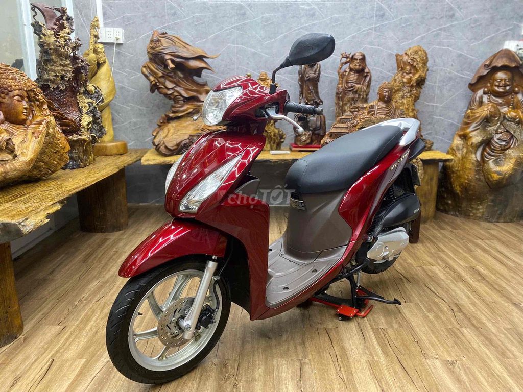 Vision smartkey, máy êm thì thầm bao vọt. Mua bán Xe máy tại Quận 8 Tp Hồ Chí Minh được đăng bởi Quân  hình 4