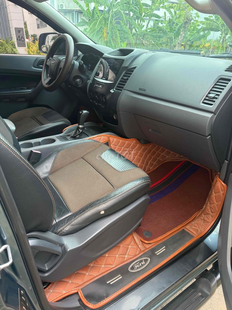 Ford Ranger 2014 XLS 2.2 4x2 AT - 133000 km. Mua bán Ô tô tại Quận 5 Tp Hồ Chí Minh được đăng bởi Blue Tyres hình 9