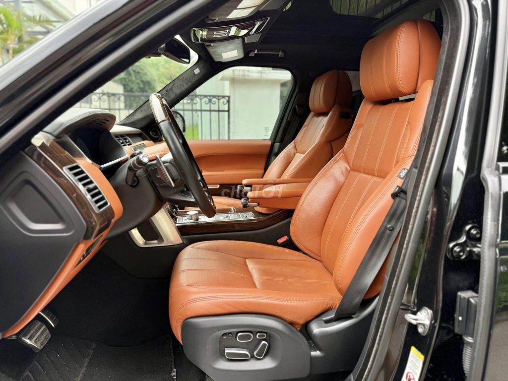 RANGE ROVER AUTOBIOGRAPHY LWB 5.0 2014 Bản 4 Chỗ. Mua bán Ô tô tại Quận Tây Hồ Hà Nội được đăng bởi Nguyễn Hoàng Sơn hình 7