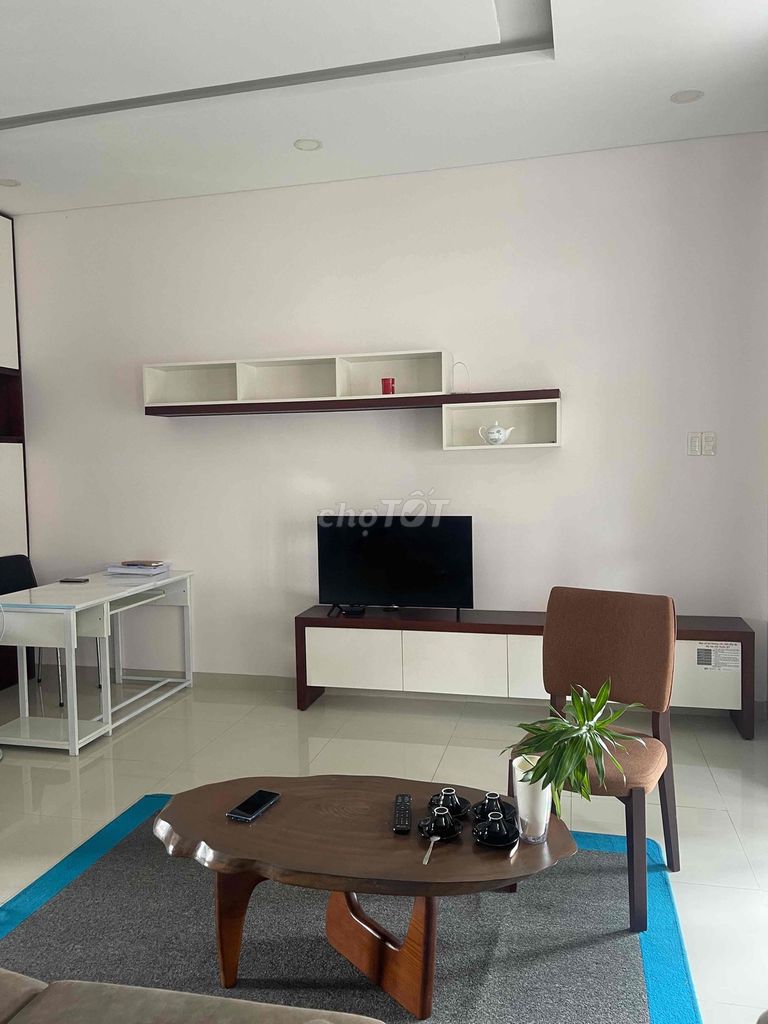 Pet-friendly furnished house on the FPT City shophouse row — photo 2